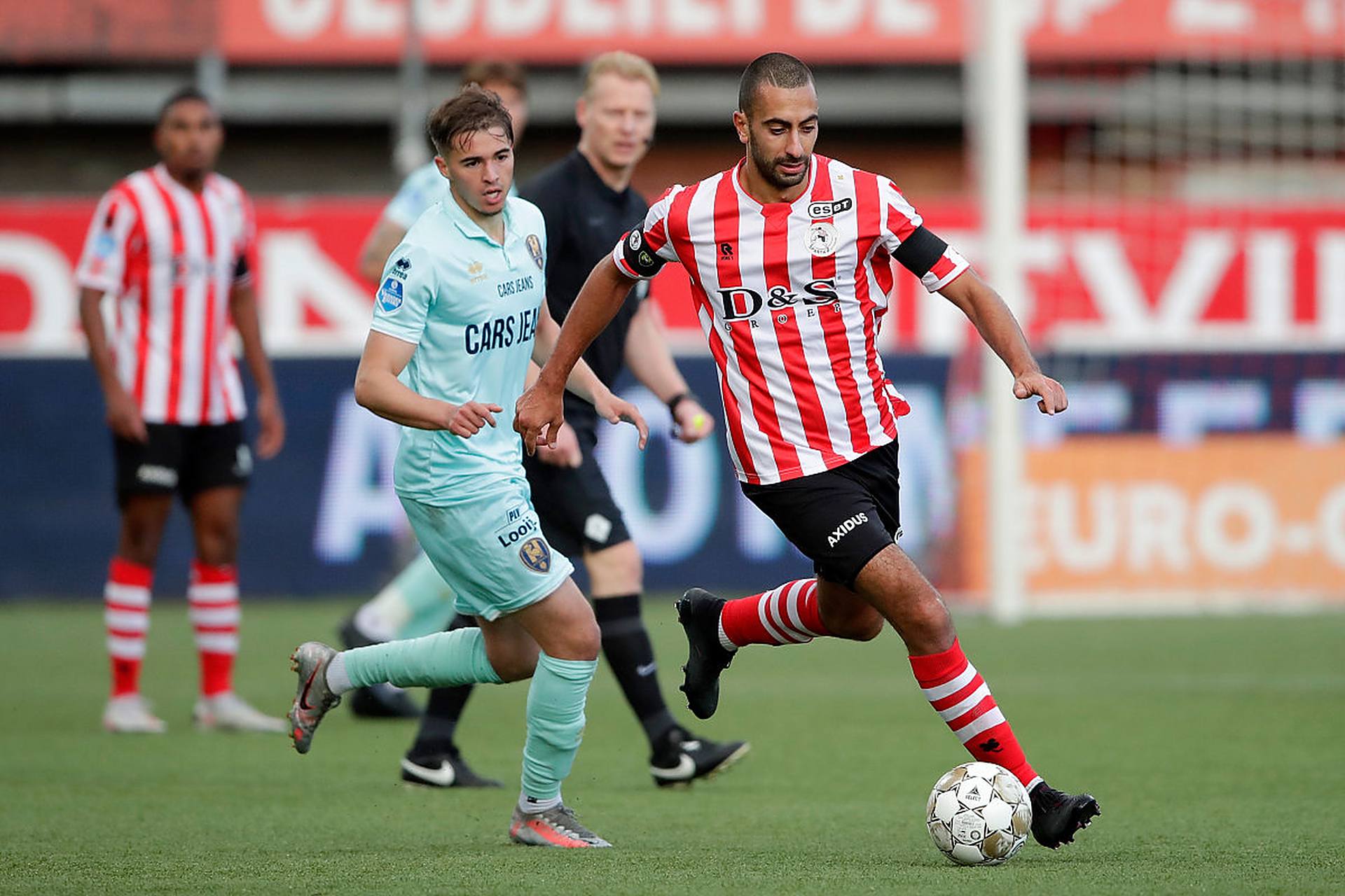 竞技水平与 竞技水平与