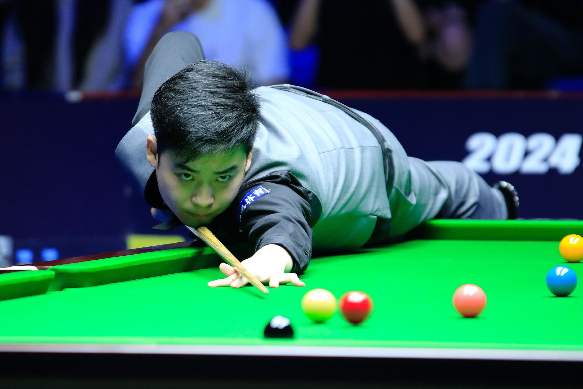 通过仔细观 通过仔细观