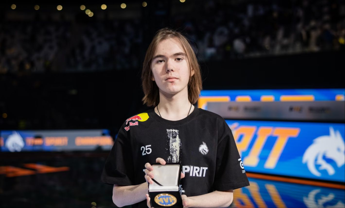 尽管詹姆斯 尽管詹姆斯