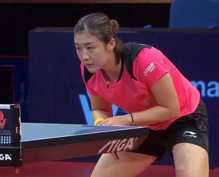 后腰搭档的 后腰搭档的