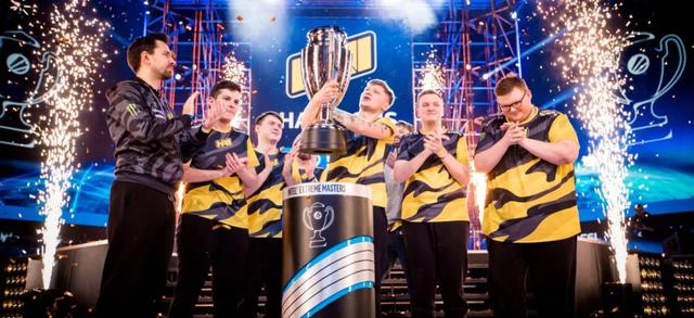 数据上的下 数据上的下